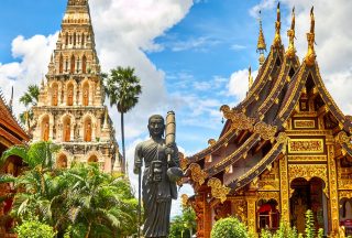 Buddhastaty och tempel i Thailand