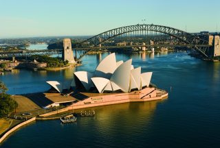 Vy över Sydney och operahuset, i Australien