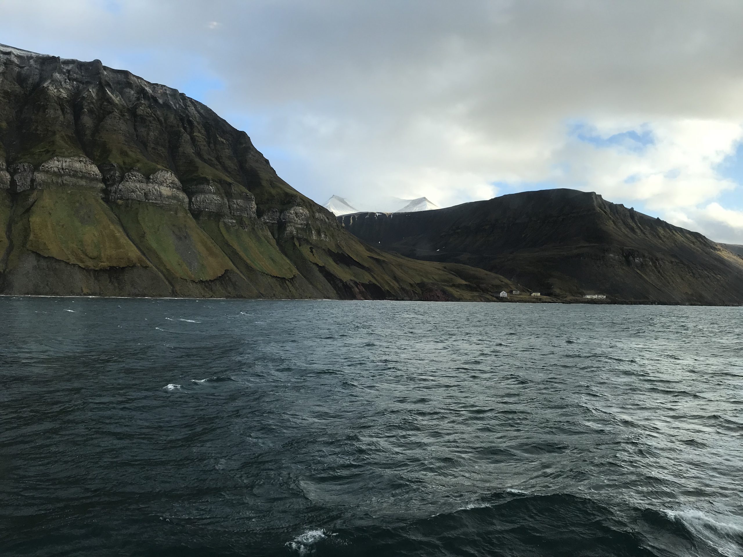 Vackra berg i Svalbard