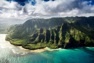 berg vid havet p hawaii