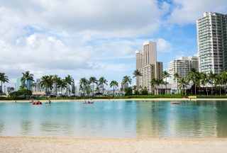 strand och hotell på waikiki-beach