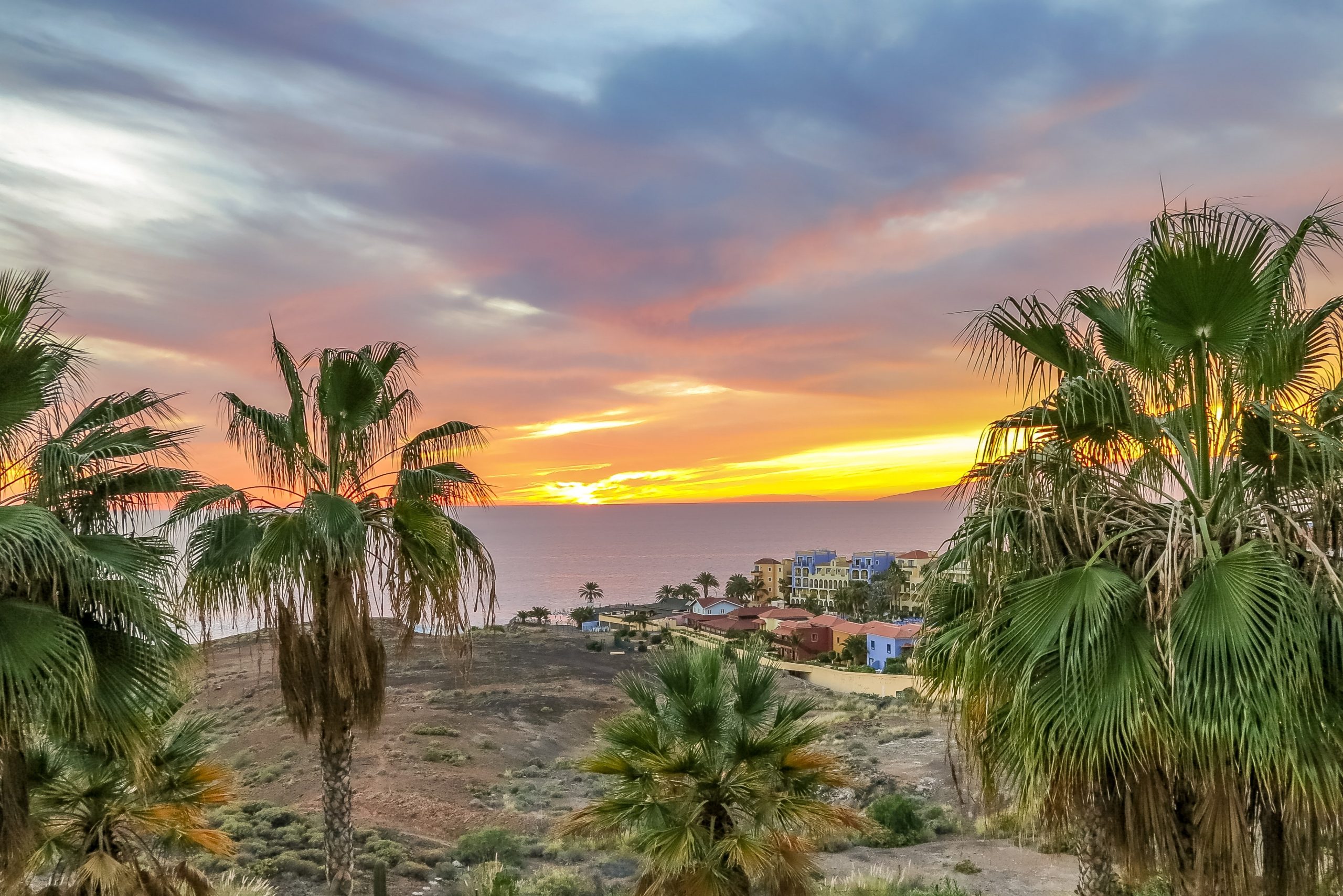 Teneriffa solnedgång i horisonten